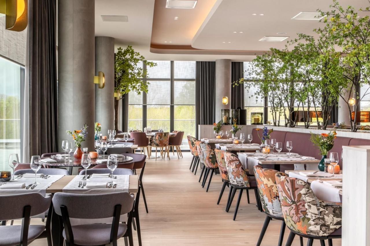 Van Der Valk Hotel เดเวนเตอร์ ภายนอก รูปภาพ