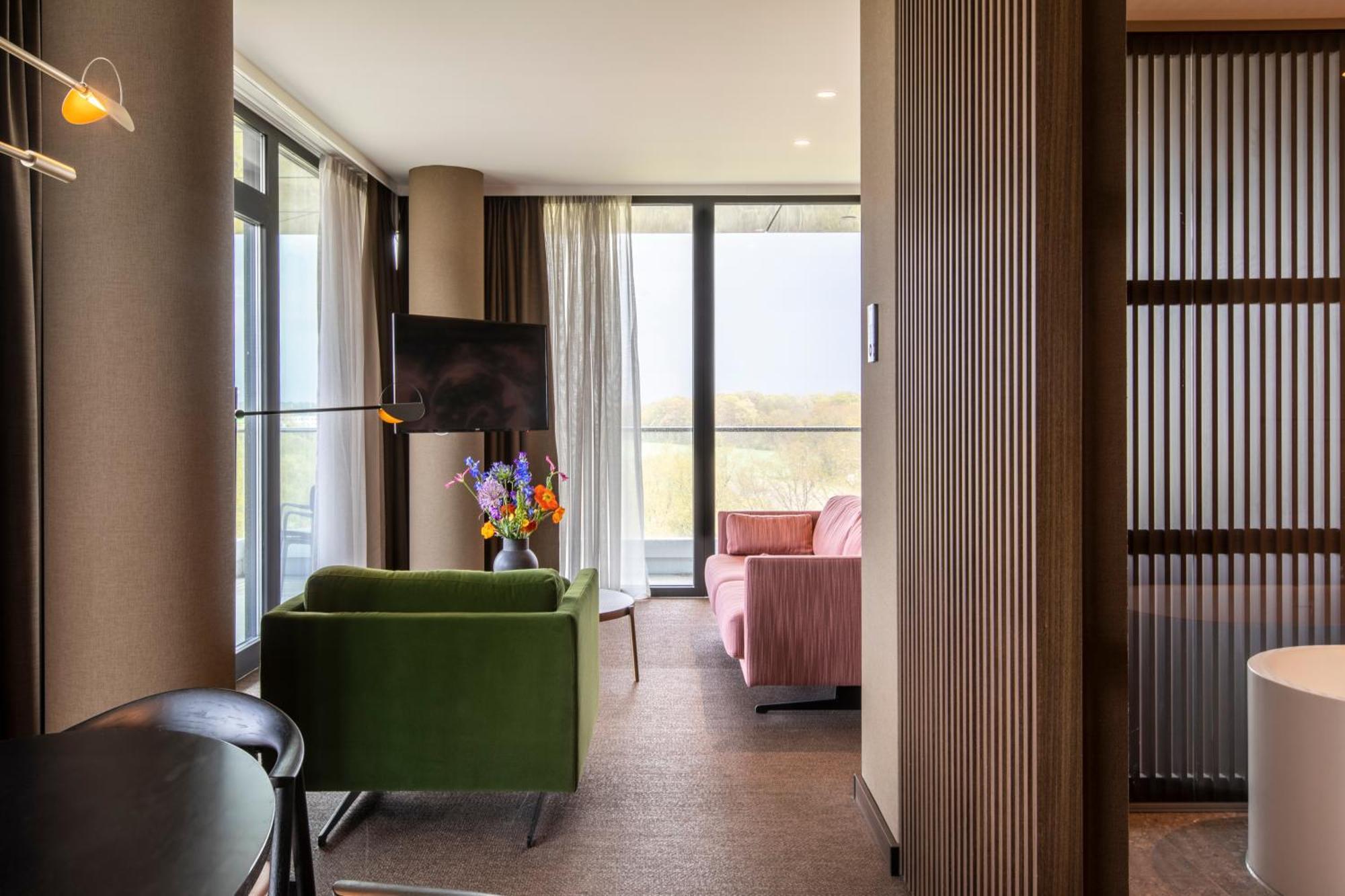 Van Der Valk Hotel เดเวนเตอร์ ภายนอก รูปภาพ